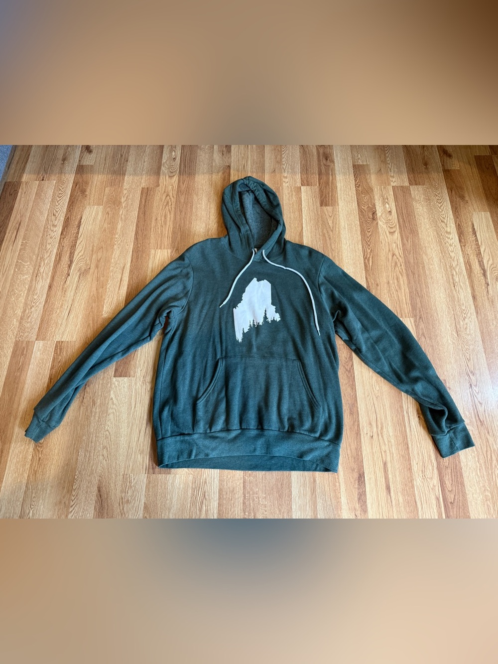 Maine Hoodie